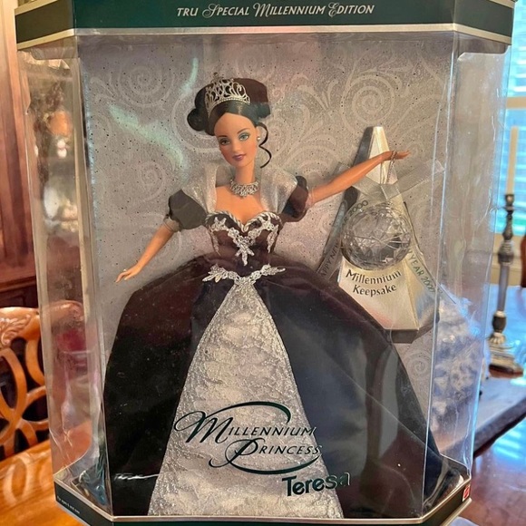RARE 2000 Millennium Princess Barbie Doll SET, Collector’s Edition, NIB - Picture 3 of 10
